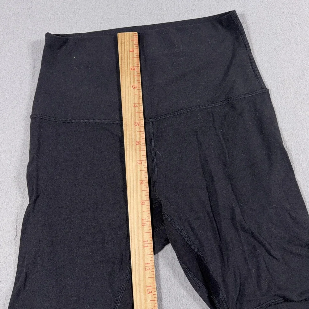 Lululemon Shorts Womens 4 Black‎ High Rise Bike Compression Athletic Gym Yoga